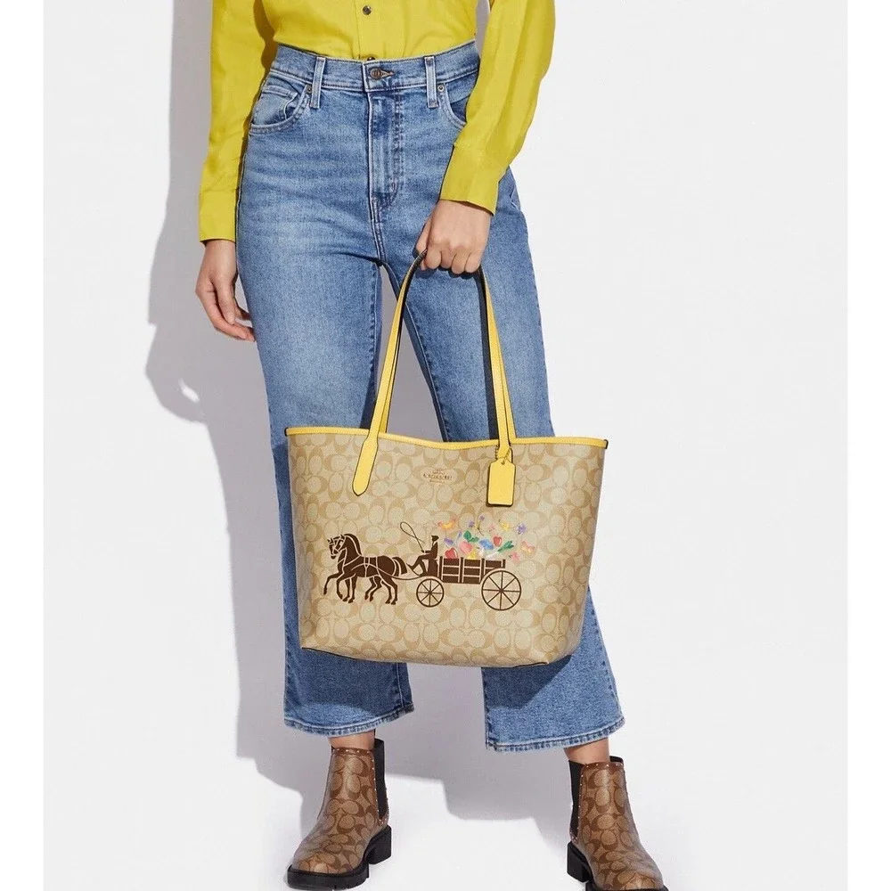 NWT Coach C8605 City Tote Dreamy Veggie Horse And Carriage Signature Org $378 - Picture 8 of 10